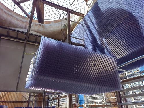 搬運冷卻塔要注意一些問題(冷卻塔的工作原理和冷卻過程)