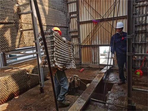 冷卻塔為何會冒白煙,發(fā)電廠冷卻塔冒白氣